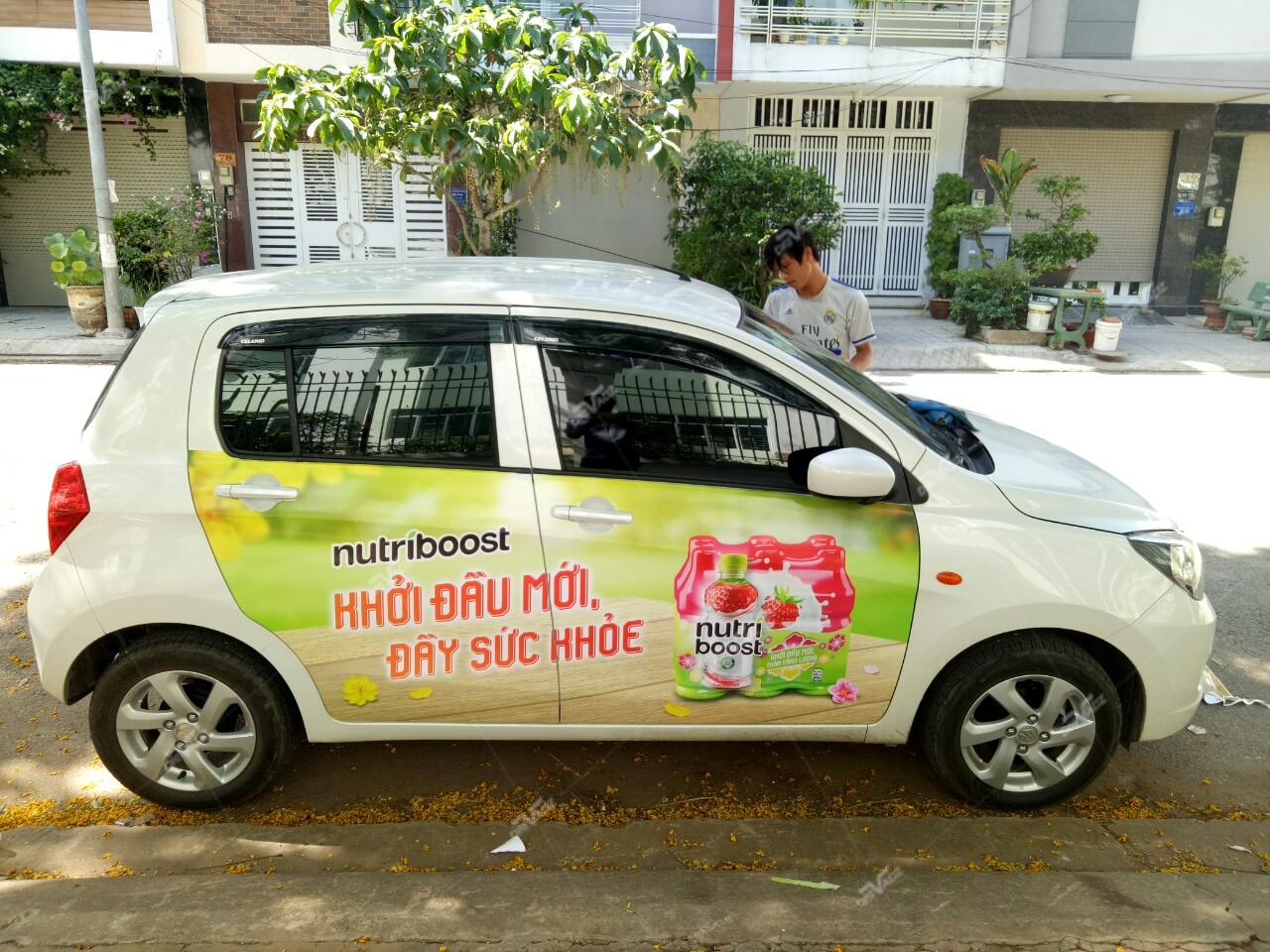 SỰ KẾT HỢP ĐỘC ĐÁO GIỮA CÔNG NGHỆ HIỆN ĐẠI VÀ QUẢNG CÁO TRÊN XE GRAB MANG LẠI HIỆU QUẢ VƯỢT TRỘI SỰ KẾT HỢP ĐỘC ĐÁO GIỮA CÔNG NGHỆ HIỆN ĐẠI VÀ QUẢNG CÁO TRÊN XE GRAB MANG LẠI HIỆU QUẢ VƯỢT TRỘI