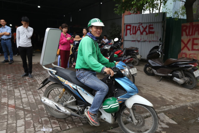 MÔ HÌNH "QUẢNG CÁO OFFLINE" LẦN ĐẦU XUẤT HIỆN TẠI VIỆT NAM MÔ HÌNH "QUẢNG CÁO OFFLINE" LẦN ĐẦU XUẤT HIỆN TẠI VIỆT NAM
