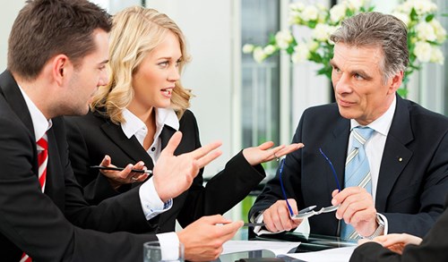 02 Nhân viên triển khai dự án tại TP HCM